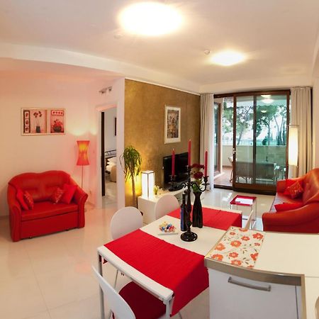 Residence Apartments Anamaria Podstrana Exterior photo