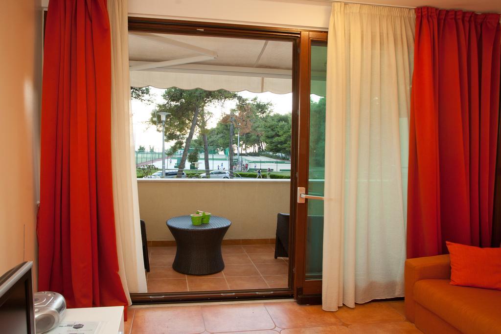 Residence Apartments Anamaria Podstrana Exterior photo