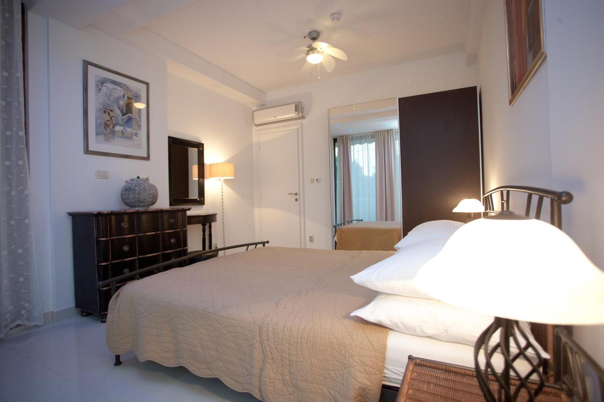 Residence Apartments Anamaria Podstrana Exterior photo